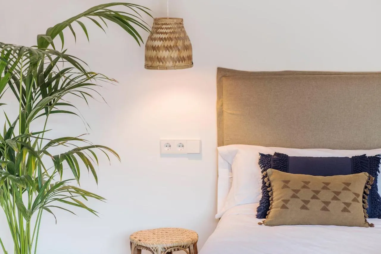 Curolla Petit Hotel Maria De La Salut 4*,